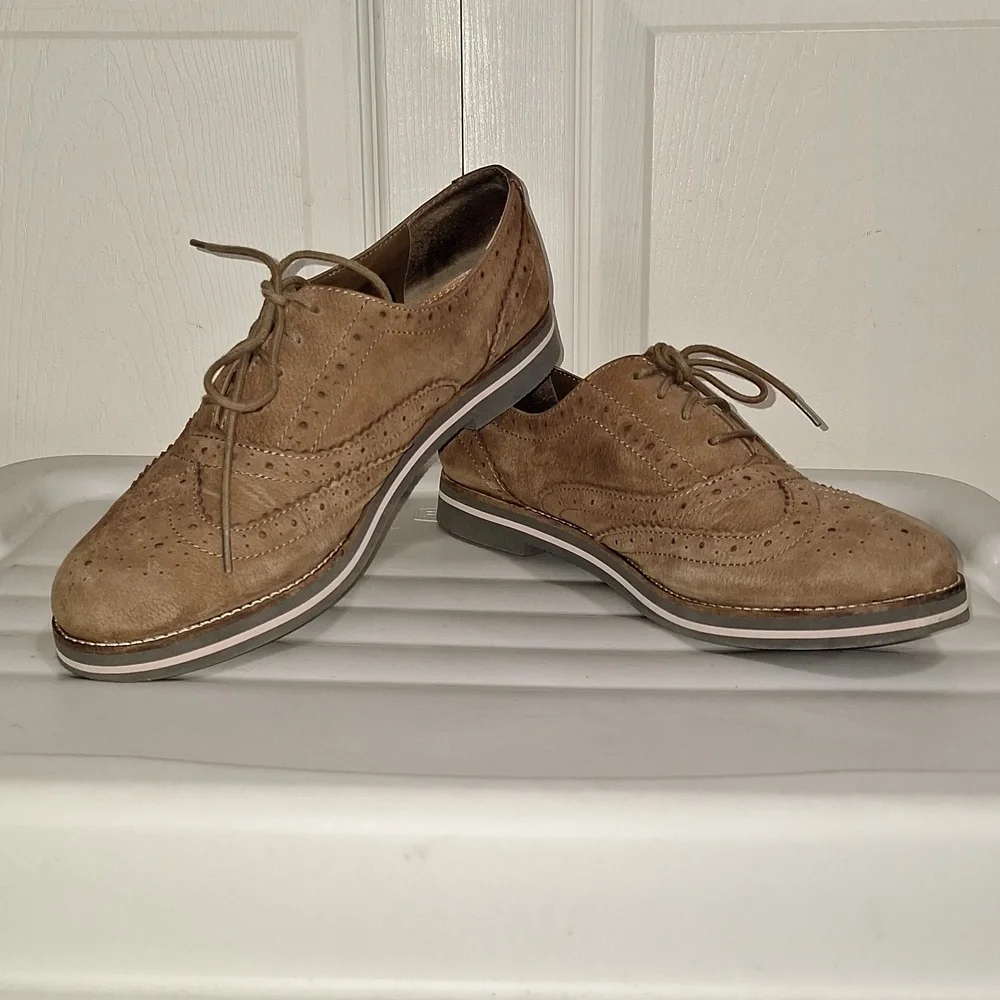 Gianni Bini leather suede perforated lace-up oxford wingtips - 10 - tan brown